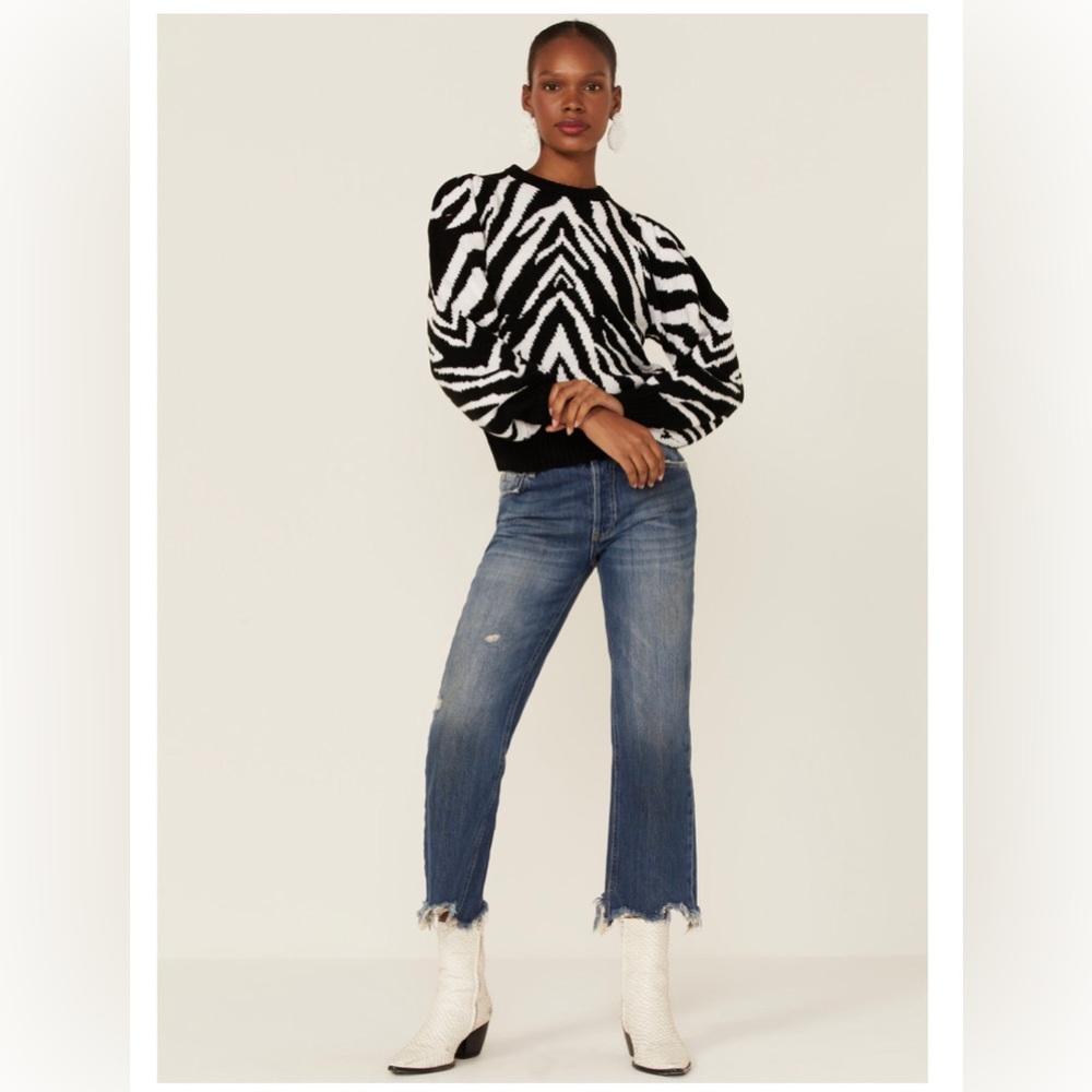 Zebra Wrangler Retro Sweater Puffy sleeves Black/White